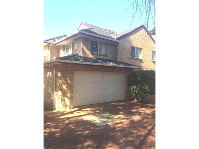 12/24 Arnold Place, Menai NSW 2234