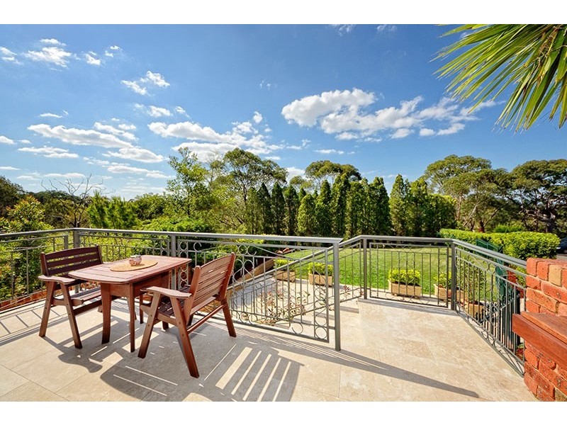 22 Waverly Place, Illawong NSW 2234