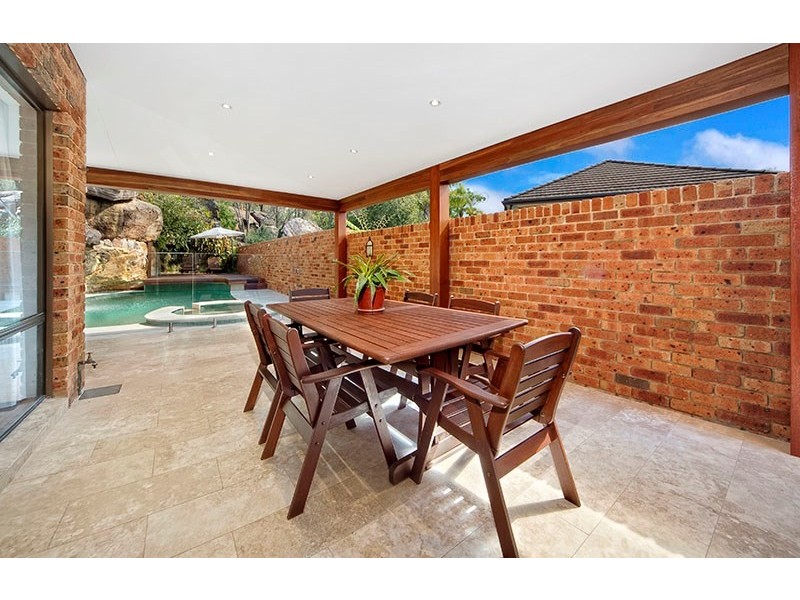 22 Waverly Place, Illawong NSW 2234