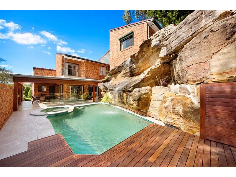 22 Waverly Place, Illawong NSW 2234