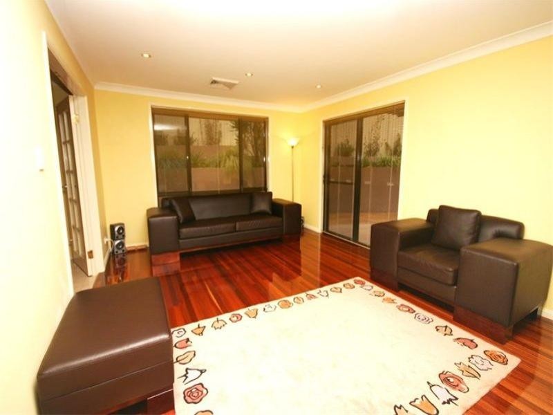 6 Yeo Place, Menai NSW 2234