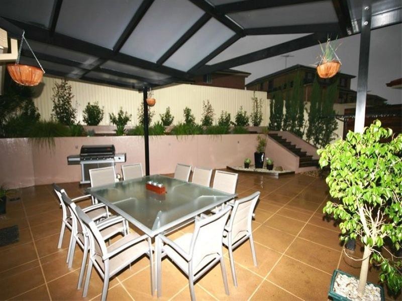 6 Yeo Place, Menai NSW 2234