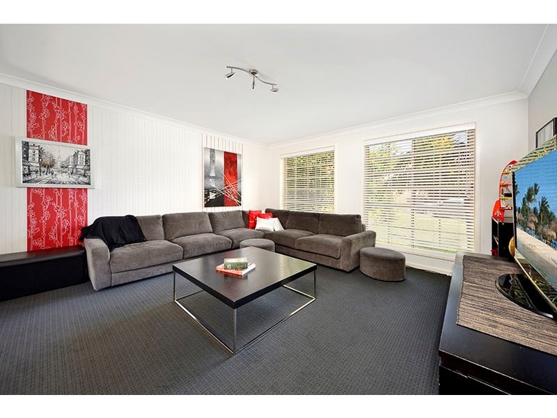 8 Moonah Road, Alfords Point NSW 2234