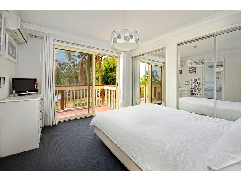 8 Moonah Road, Alfords Point NSW 2234