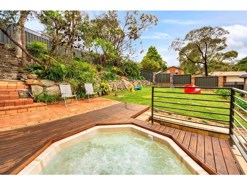 63 Hall Drive, Menai NSW 2234