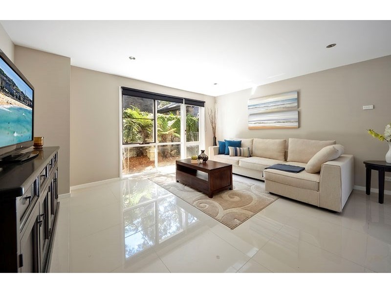 15 Wales Close, Illawong NSW 2234