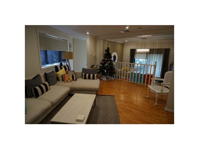 3/45 Hobart Place, Illawong NSW 2234