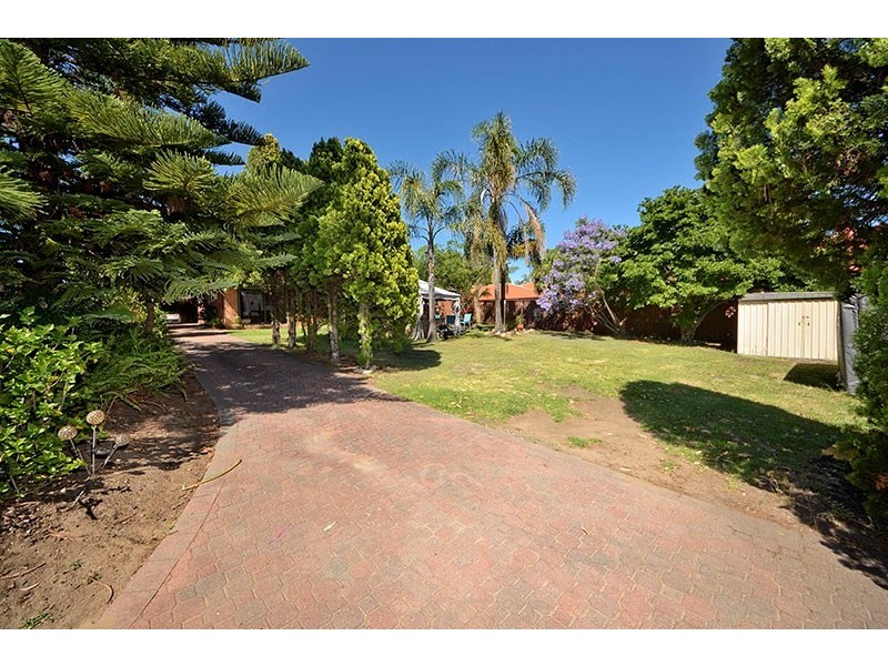 41 Mariner Road, Illawong NSW 2234