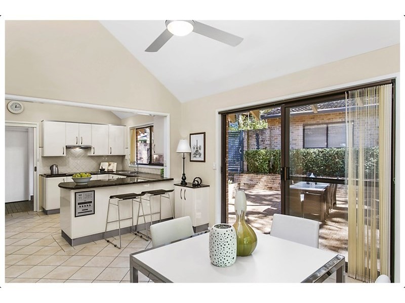 5 Walsh Close, Illawong NSW 2234