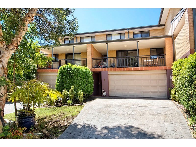 4/47-53 Hobart Place, Illawong NSW 2234