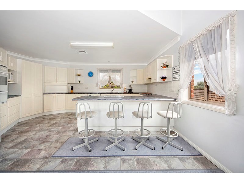 11 Turpentine Close, Alfords Point NSW 2234