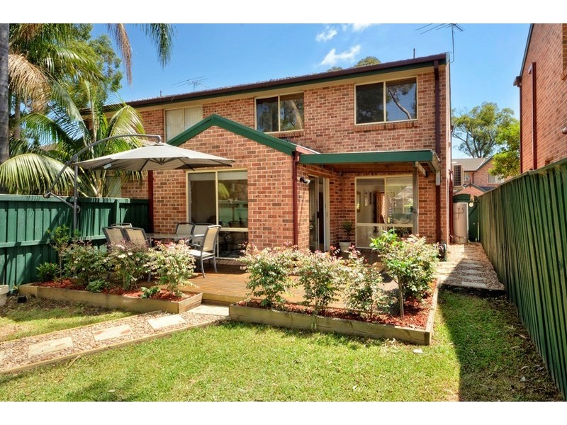 24/11 Owen Jones Row, Menai NSW 2234