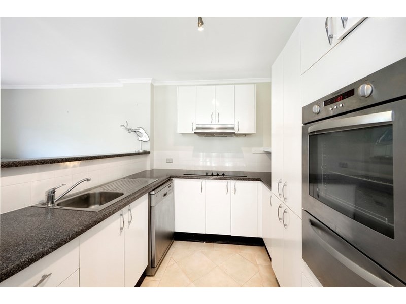 24/11 Owen Jones Row, Menai NSW 2234