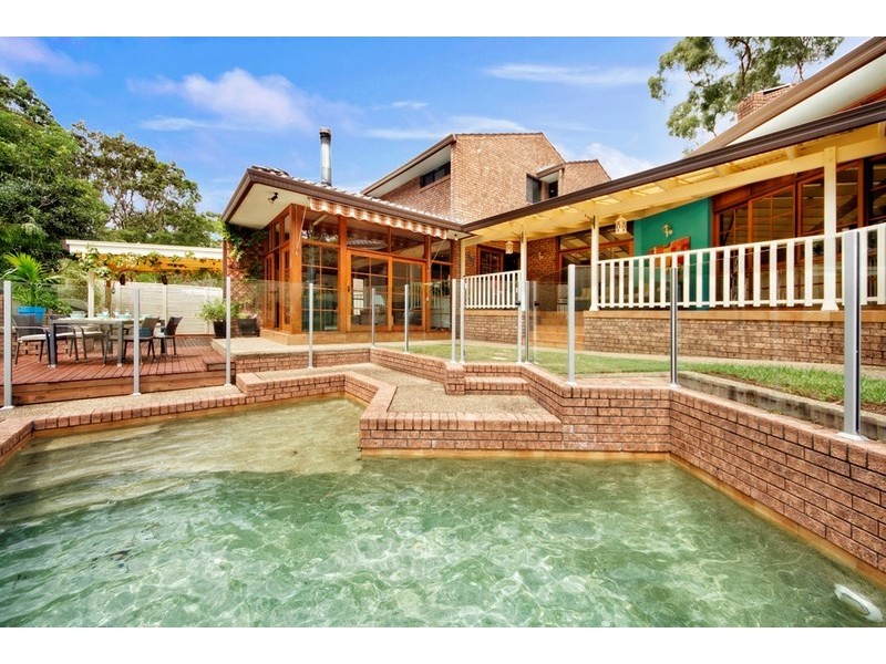 4 Cato Place, Illawong NSW 2234