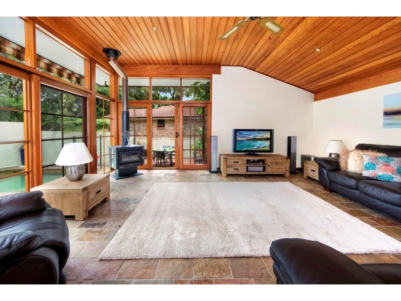 4 Cato Place, Illawong NSW 2234