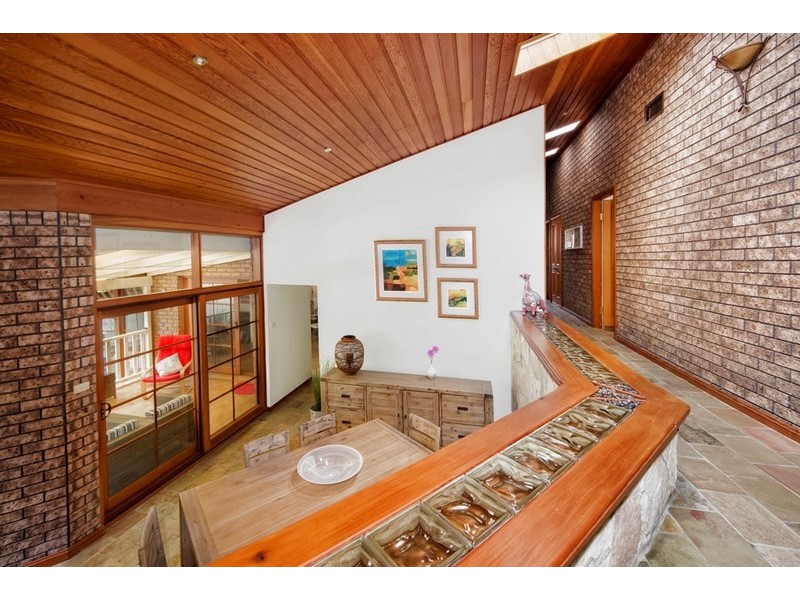 4 Cato Place, Illawong NSW 2234