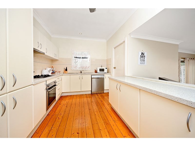 3 Glasgow Street, Wattle Grove NSW 2173