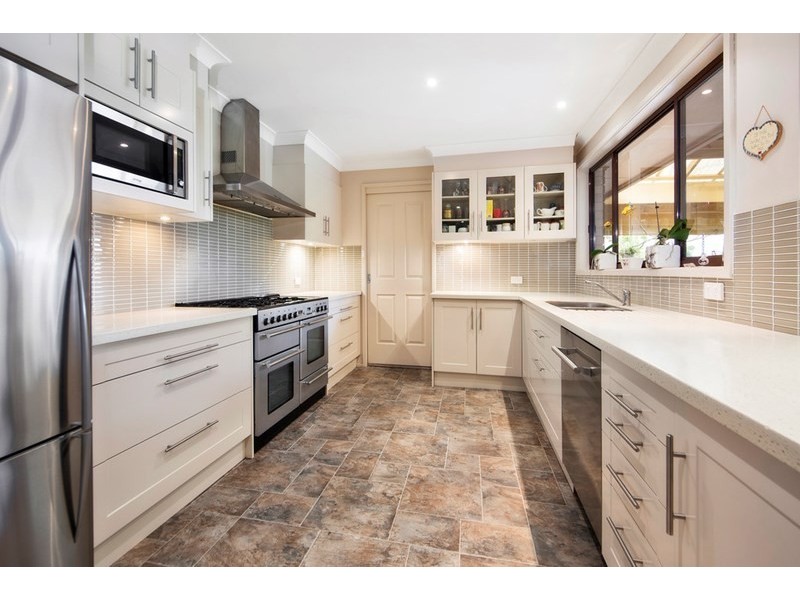 25 Brushwood Drive, Alfords Point NSW 2234