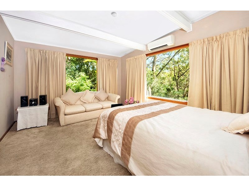 72 Fowler Road, Illawong NSW 2234