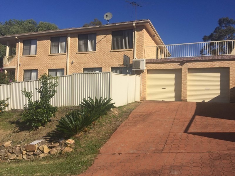 10 Beaumaris Drive, Menai NSW 2234
