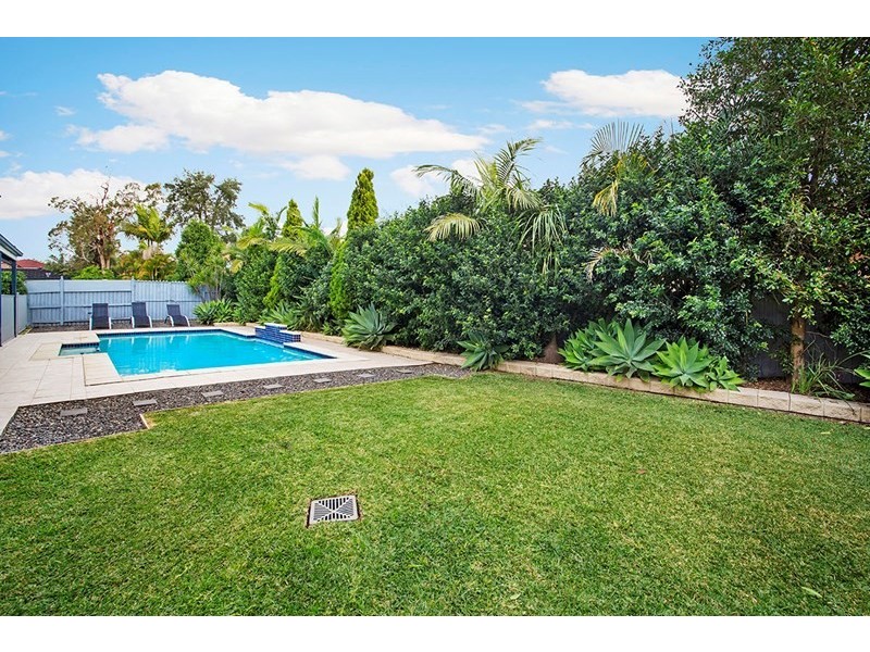 33 Carter Road, Menai NSW 2234