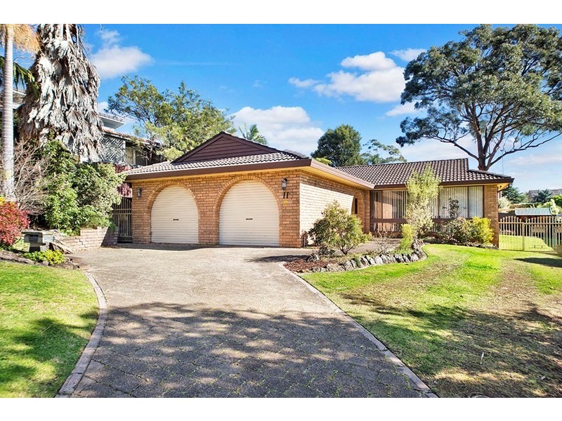 11 McCabe Place, Menai NSW 2234