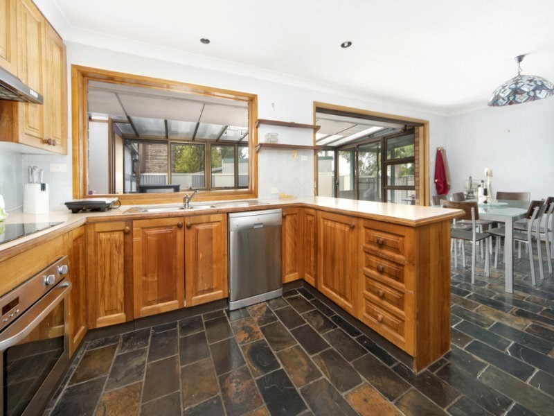 212 Fowler Road, Illawong NSW 2234