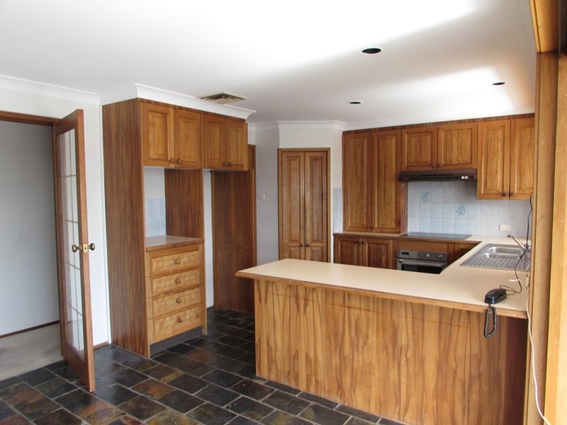 212 Fowler Road, Illawong NSW 2234