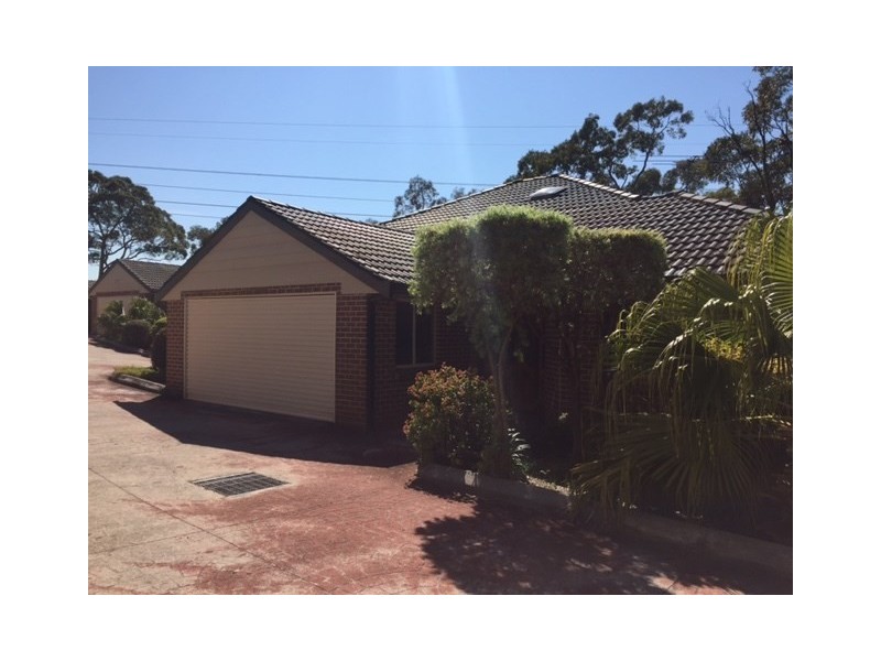 4/2A Charlotte Place, Illawong NSW 2234