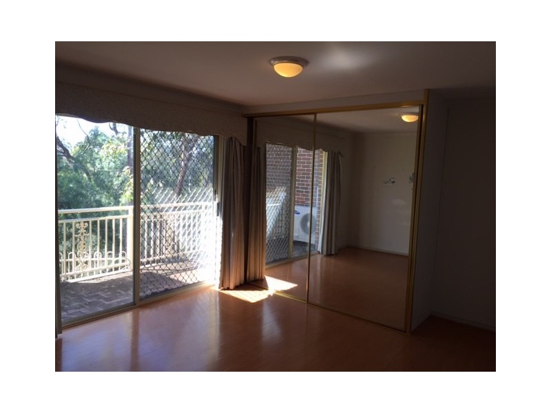 4/2A Charlotte Place, Illawong NSW 2234