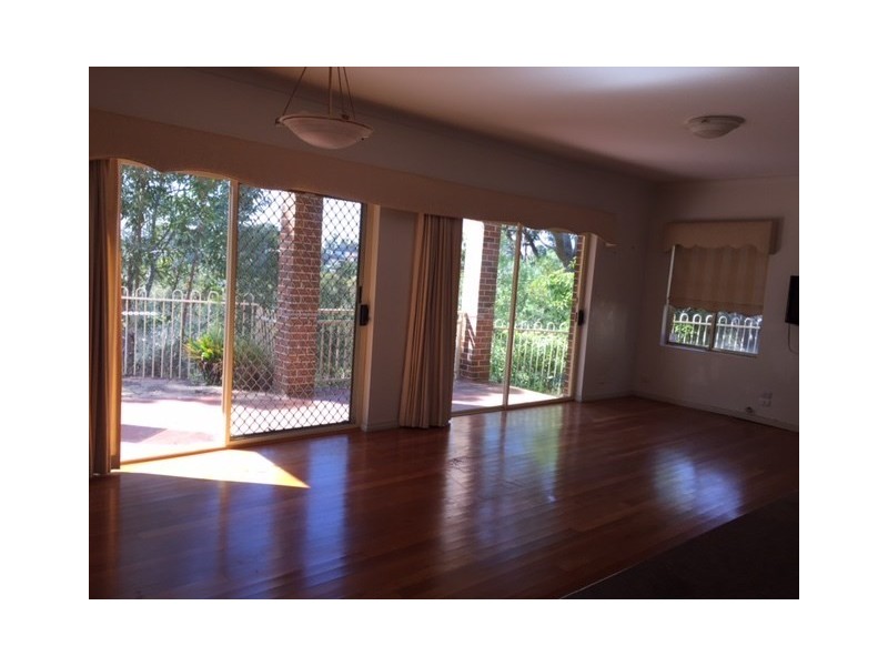 4/2A Charlotte Place, Illawong NSW 2234