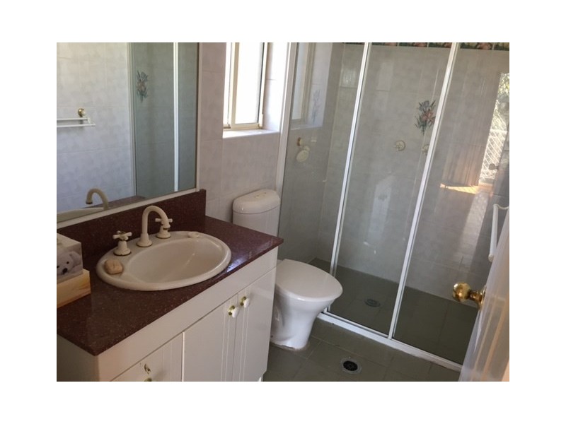 4/2A Charlotte Place, Illawong NSW 2234