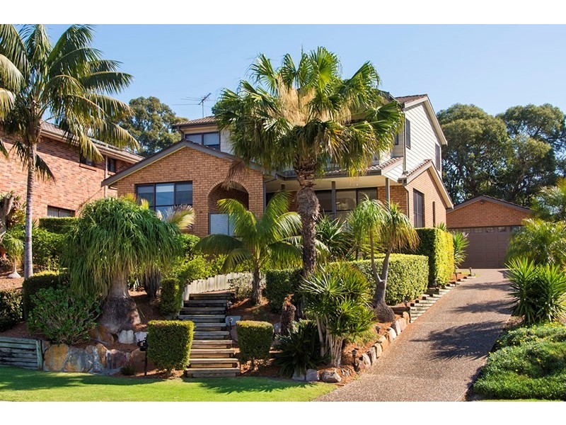 11 Mariner Road, Illawong NSW 2234