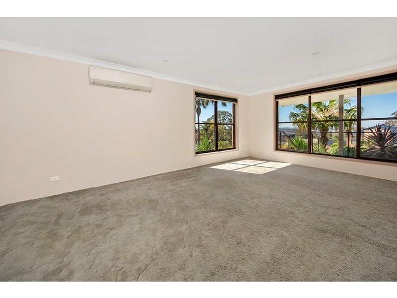 11 Mariner Road, Illawong NSW 2234