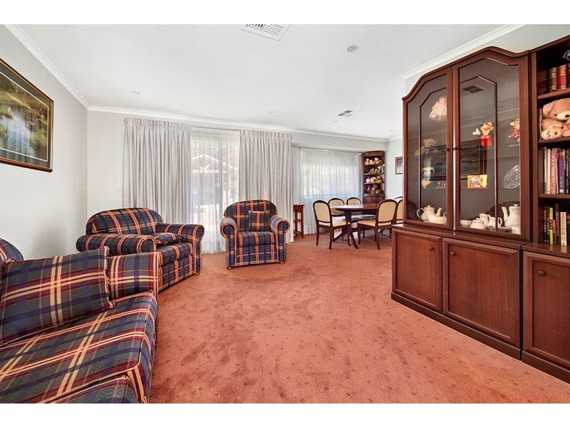 8 Ironbark Close, Alfords Point NSW 2234