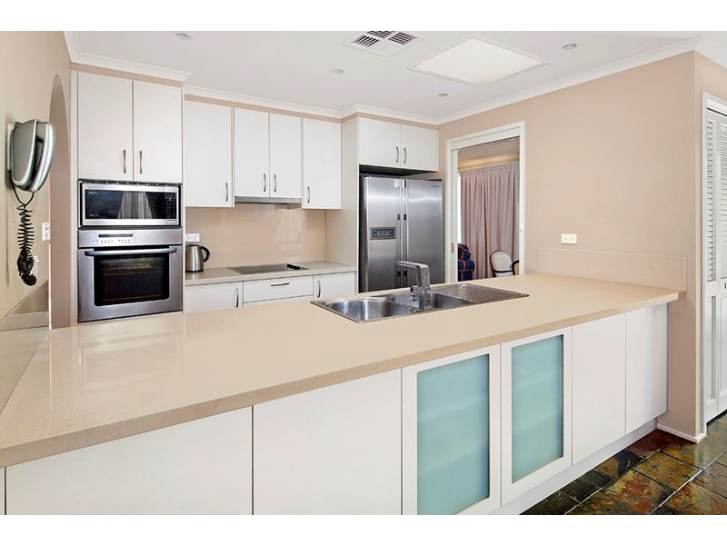 8 Ironbark Close, Alfords Point NSW 2234