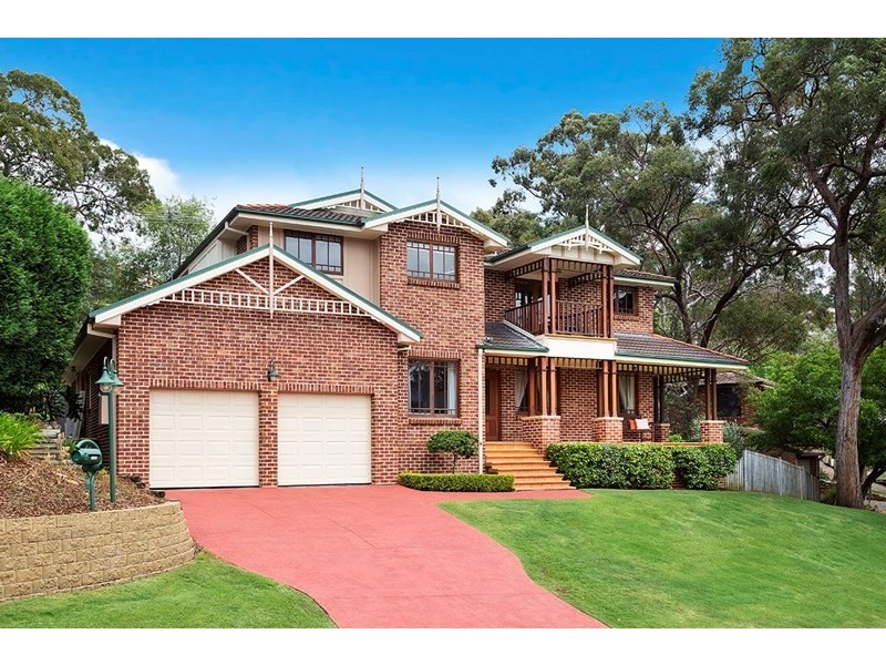 15 Burley Close, Illawong NSW 2234