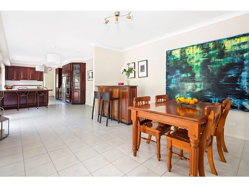 15 Burley Close, Illawong NSW 2234