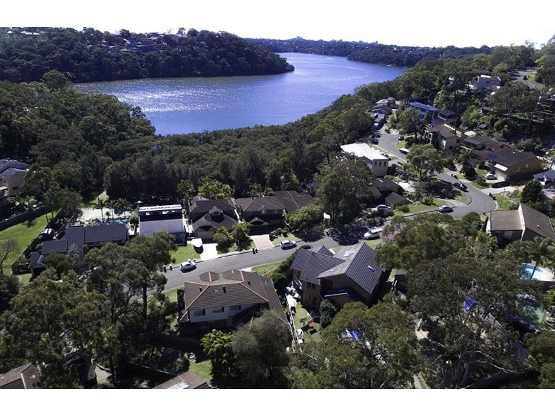 15 Burley Close, Illawong NSW 2234