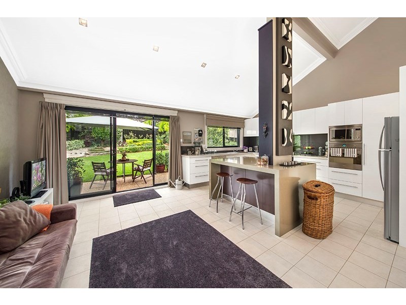 39 Jervis Drive, Illawong NSW 2234