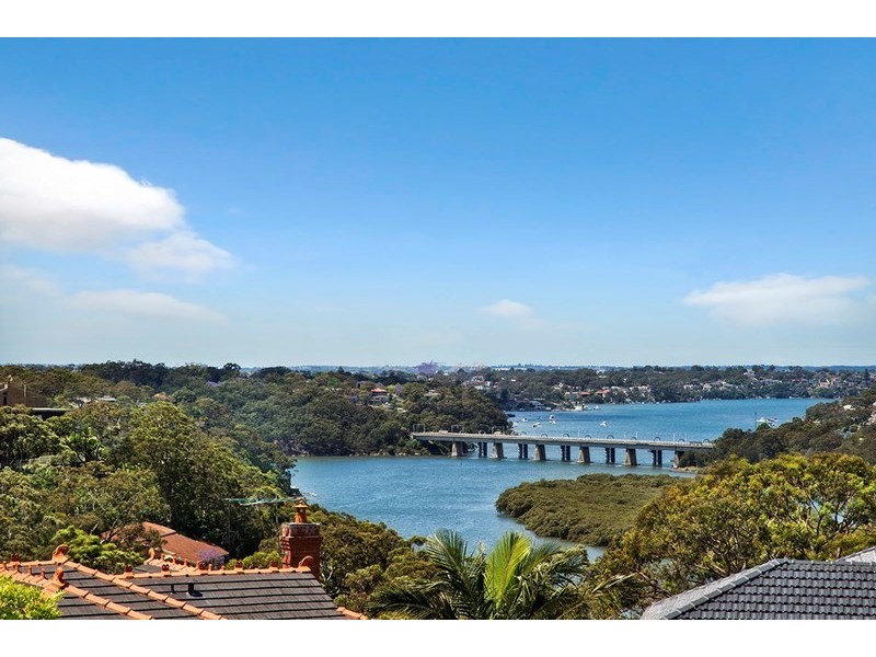 9 Kinsella Street, Illawong NSW 2234