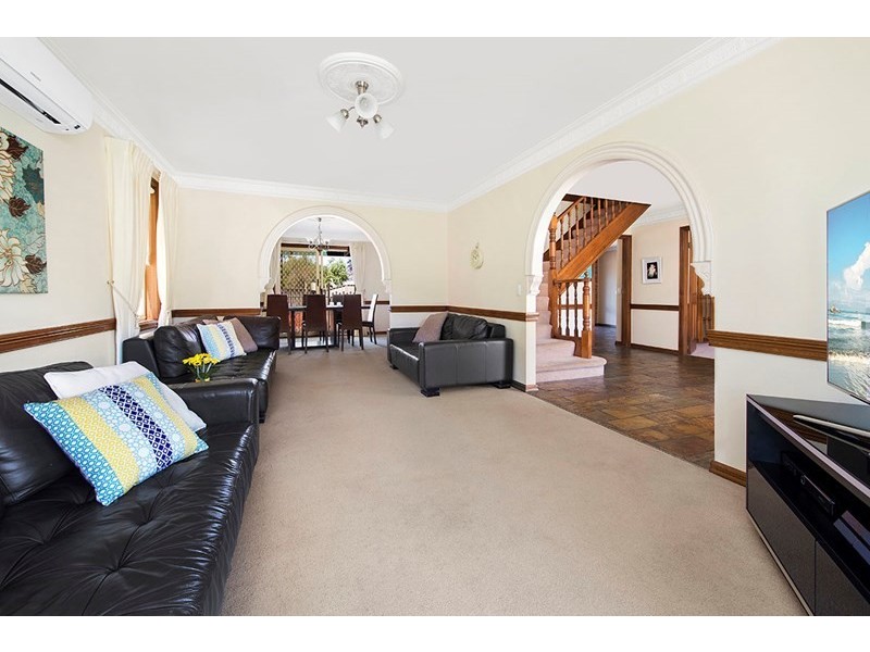 3 Ault Place, Illawong NSW 2234