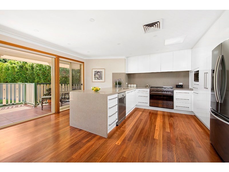 4 Lemongum Place, Alfords Point NSW 2234