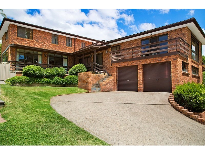 129 Hall Drive, Menai NSW 2234