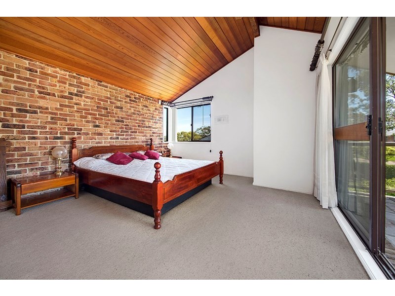 34 Jervis Drive, Illawong NSW 2234