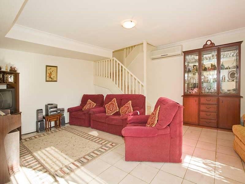 1/17 Rosewall Drive, Menai NSW 2234