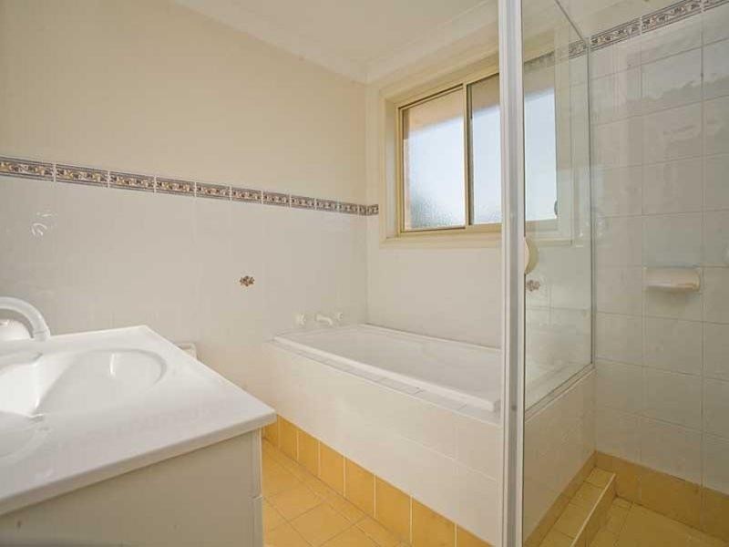 1/17 Rosewall Drive, Menai NSW 2234