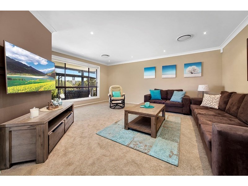 8 Sutcliffe Place, Barden Ridge NSW 2234