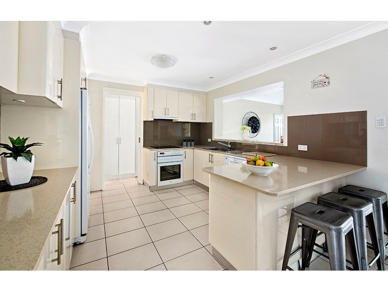 8 Empire Place, Illawong NSW 2234