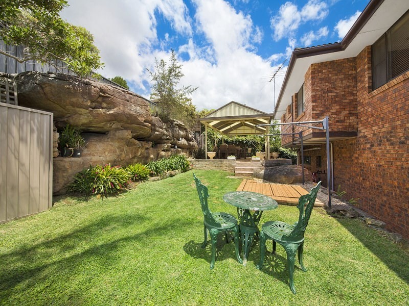 129 Hall Drive, Menai NSW 2234